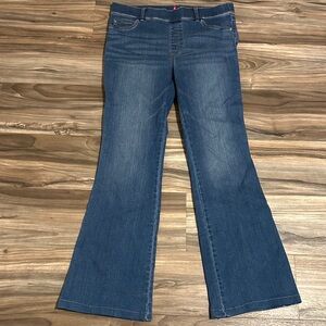 Spanx Jeans Womens X-LARGE SPANXshape Everywear Pull On Flare in Vintage Indigo